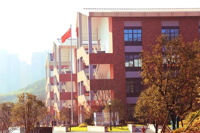杭州狄邦文理学院怎么样_升学成绩